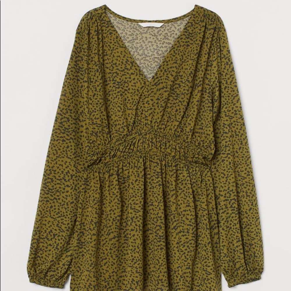 NWOT 💫 H&M Mama V-neck Jersey Maternity Top